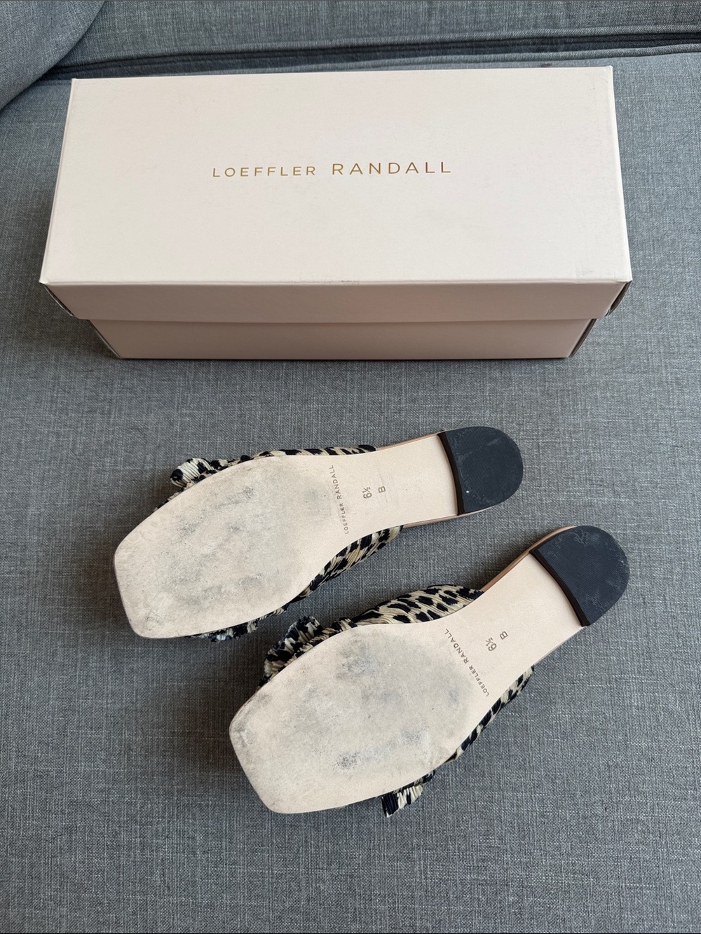 Loeffler Randall Daphne Bow Slides Sandal Leopard 6.5 B Women’s Shoes With Box - Picture 2 of 4